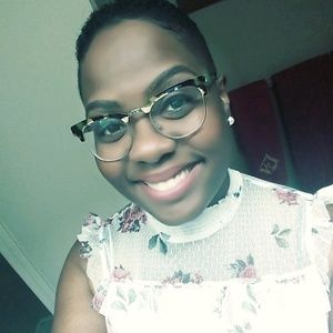 Meet your Posher, Arkeshia